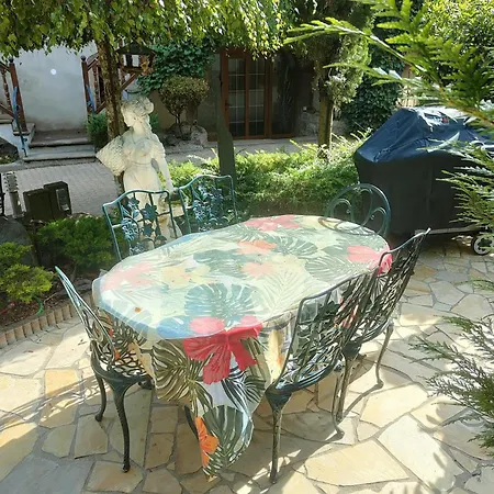 De La Fontaine Wangen